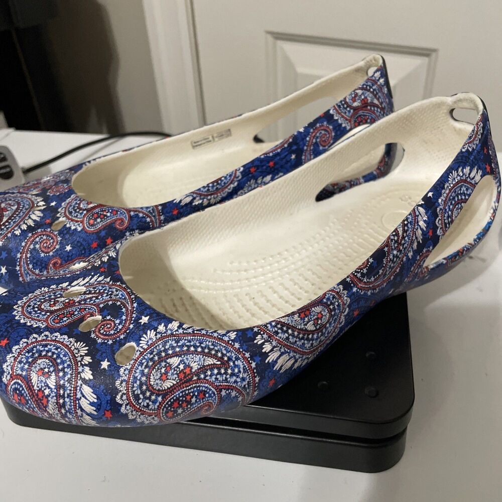 Crocs X Vera Bradley Kadee Paisley Slip On Coastal Marine Ballet Flats Women 8